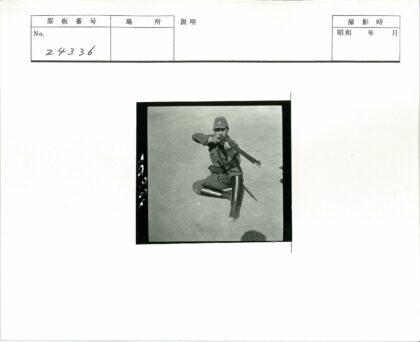 士兵跪姿步枪瞄准训练.jpg