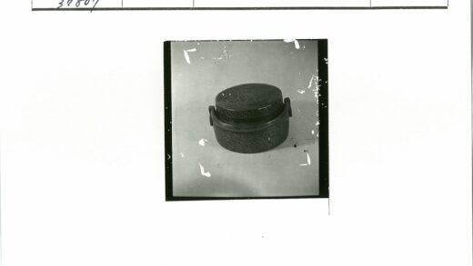 复古圆形容器设计双把手展示.jpg