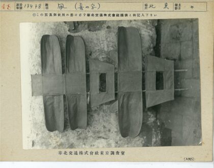复古多翼模型飞机展示.jpg