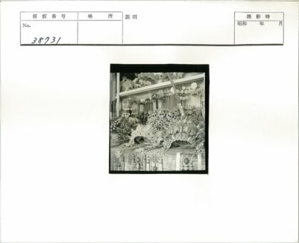 复古珠饰头饰与华丽配饰展示.jpg