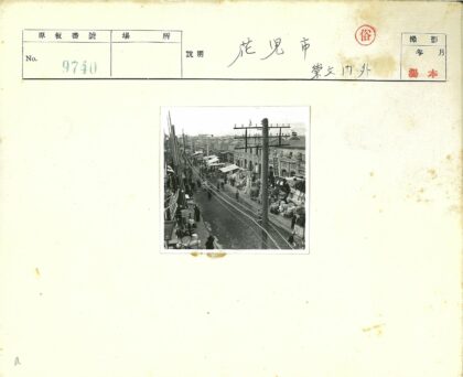 复古露天市场街景.jpg