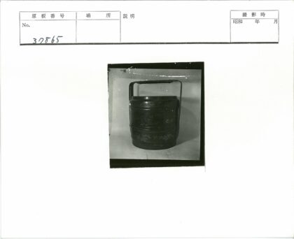 复古食品容器坚固把手设计.jpg