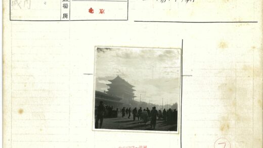 多云天空下宝塔剪影.jpg