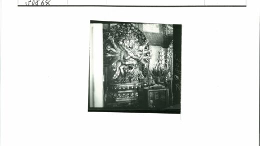 多臂神像华丽室内装饰.jpg