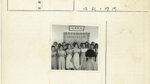 女子合唱团排练现场.jpg