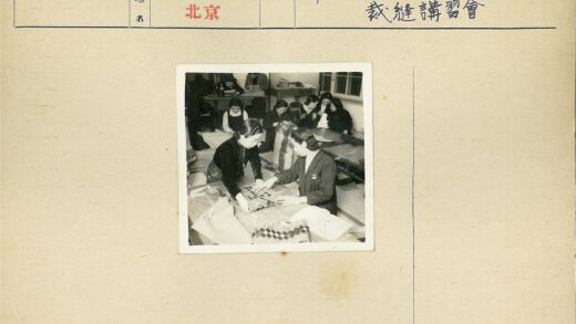 妇女缝纫手工制作车间.jpg