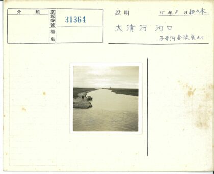 宁静河岸与船.jpg