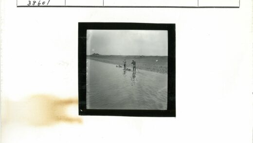 宁静浅水独木舟行.jpg