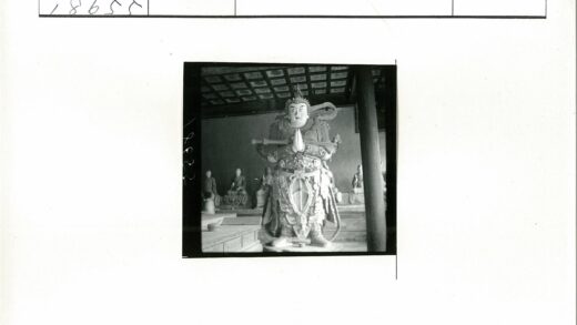宏伟神像与卷轴大厅内景.jpg
