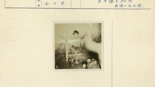 室内人物活动瞬间.jpg