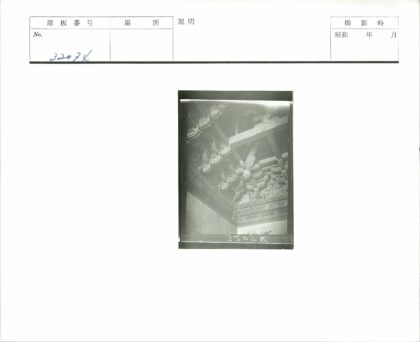 室内古典木梁雕刻细节.jpg