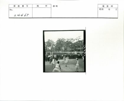室外排球赛8号9号球员对决.jpg