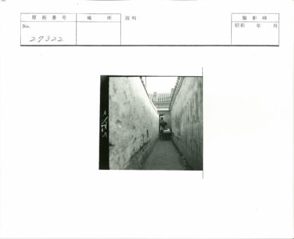 小巷推车人.jpg