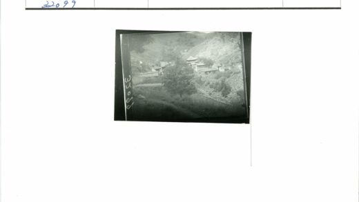 山区传统村落与宝塔景观.jpg