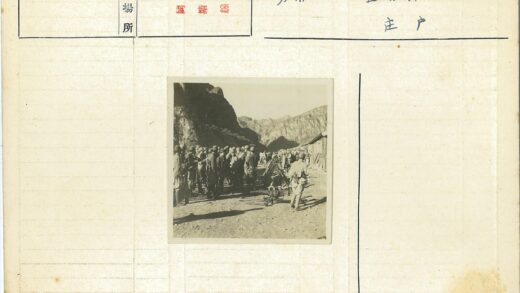 山区士兵集结木屋旁训练.jpg