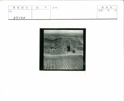山坡乡村住宅入口风光.jpg