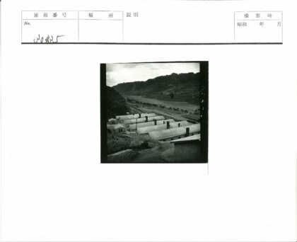 山谷烟囱建筑风景.jpg