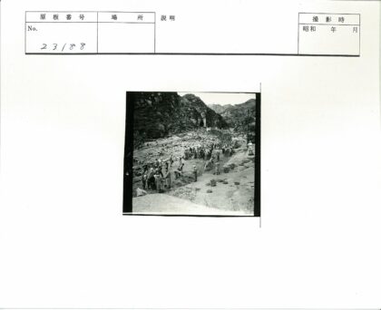 岩石山隧道建设工地.jpg