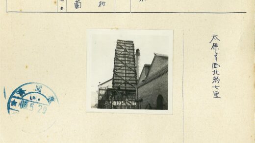 工业遗址砖砌烟囱建筑群.jpg