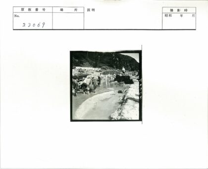 工人溪流施工建设现场.jpg