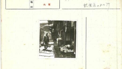 市集街景商贩与行人.jpg