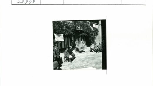 常春藤建筑外集会活动.jpg
