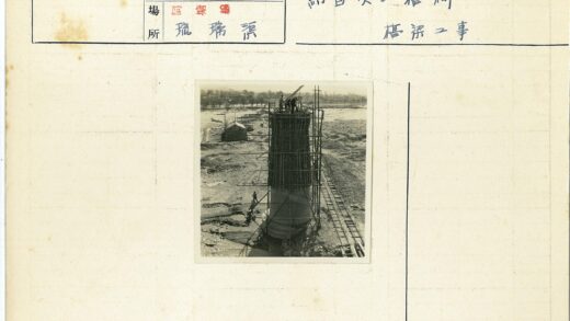 建筑工人高空施工纪实.jpg
