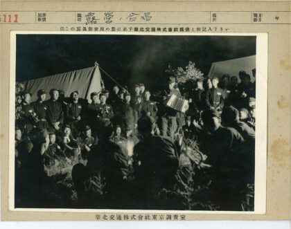 户外帐篷手风琴聚会.jpg