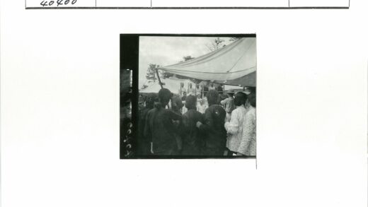 户外帐篷集会与自然风光.jpg