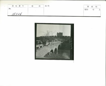 拱桥流水映古塔.jpg