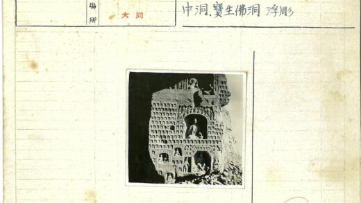 拱门中央雕塑与壁龛石墙雕刻.jpg
