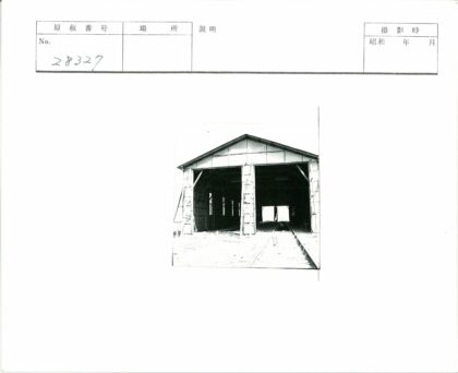 拱顶仓库铁轨历史建筑.jpg