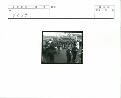 文化游行花车巡街盛况.jpg