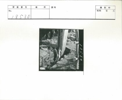 施工现场绳具与混凝土柱作业.jpg