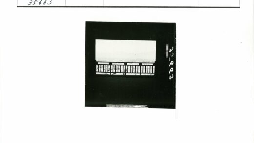 栏杆窗外的风景.jpg