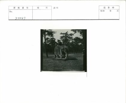 森林大象雕像景观.jpg