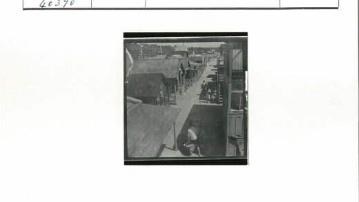 森林村庄小巷街景.jpg