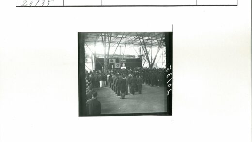 正式场合演讲活动历史影像.jpg
