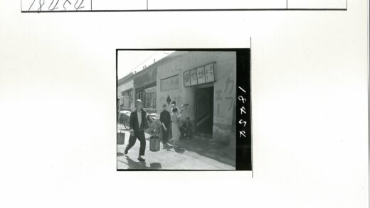 民国街景行人黄包车.jpg