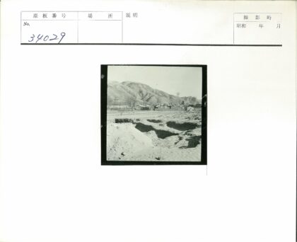 沙漠乡村与远山晴空.jpg
