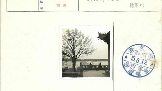 河畔古建光树桥景.jpg