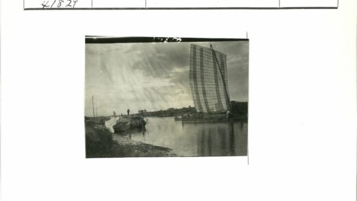 河畔帆影云天下.jpg