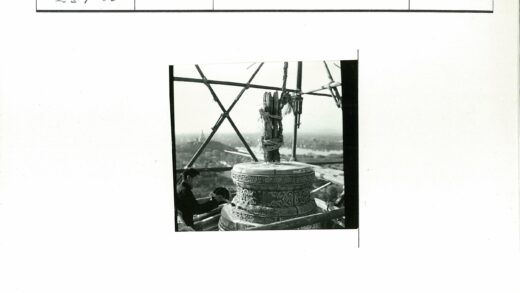 河畔建筑彩绘工作现场.jpg