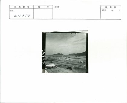 沿海建筑道路铁路山水人聚集.jpg