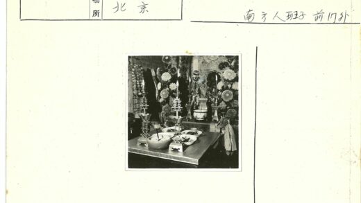 温馨室内烛光餐桌装饰.jpg