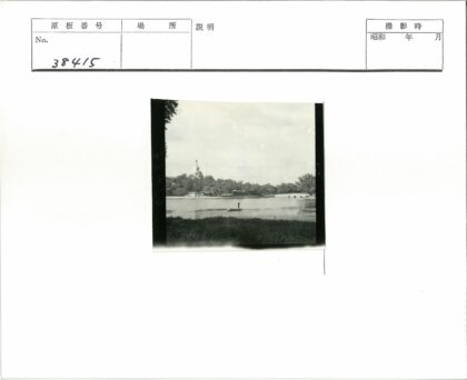 湖光塔影船行桥远.jpg