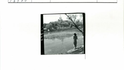 湖畔垂钓山水间.jpg