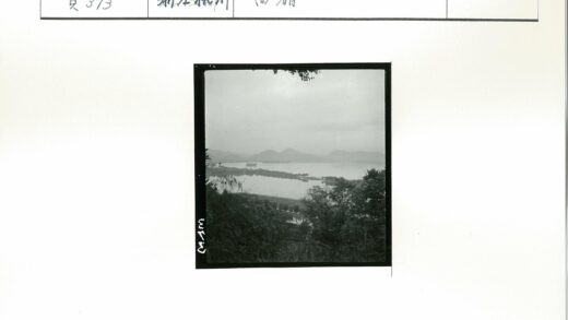 湖畔山色与建筑风光.jpg