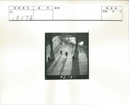 湖畔石径漫步骑行.jpg