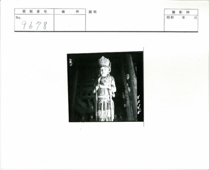 王冠雕像室内装饰柱雕刻.jpg